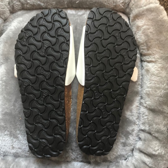 Birki’s by Birkenstock white patent, size 38 - Picture 3 of 3